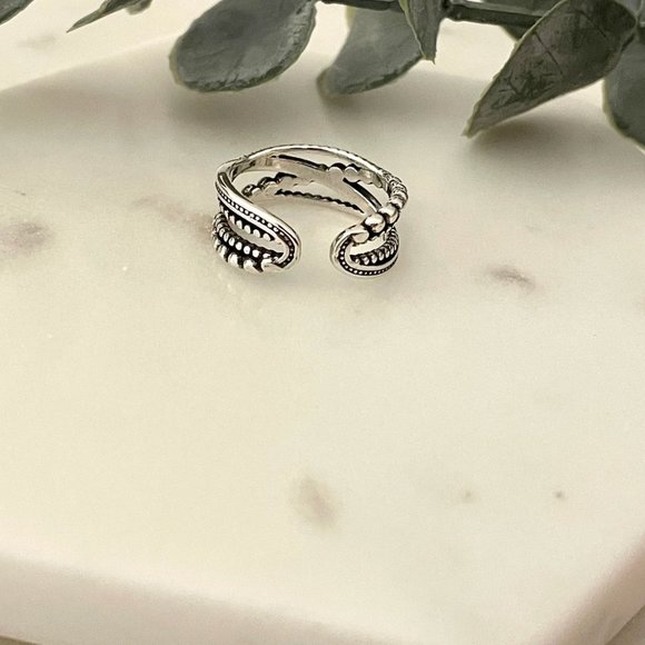 925 Sterling Silver Minimalist Twist Bead Ring Stackable Dainty Ring - Picture 5 of 5